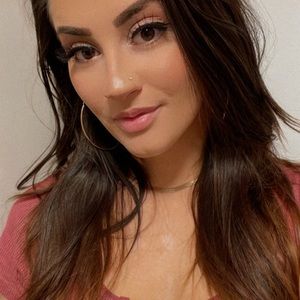 Meet your Posher, Savannah